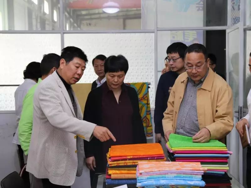 Xu Ruijun, direttore del dipartimento dell'industria dell'Internet delle cose della commissione municipale di economia e tecnologia dell'informazione di Hangzhou, ha visitato e guidato Meige